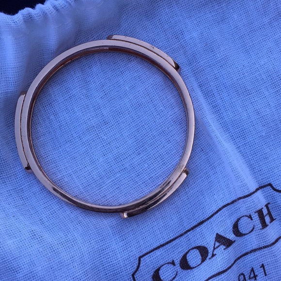 Coach Rose Gold Bracelet with dust cover - Picture 2 of 3